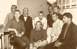 Bucky and Grosowsky around 1960 with MacLaren, Siporin, Pooley, and other design students